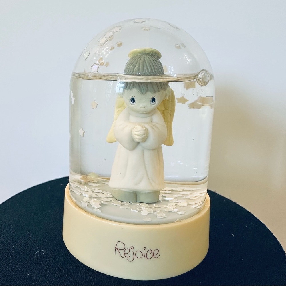 Precious Moments Rejoice Globe